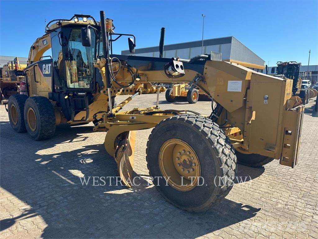 CAT 140M Graders