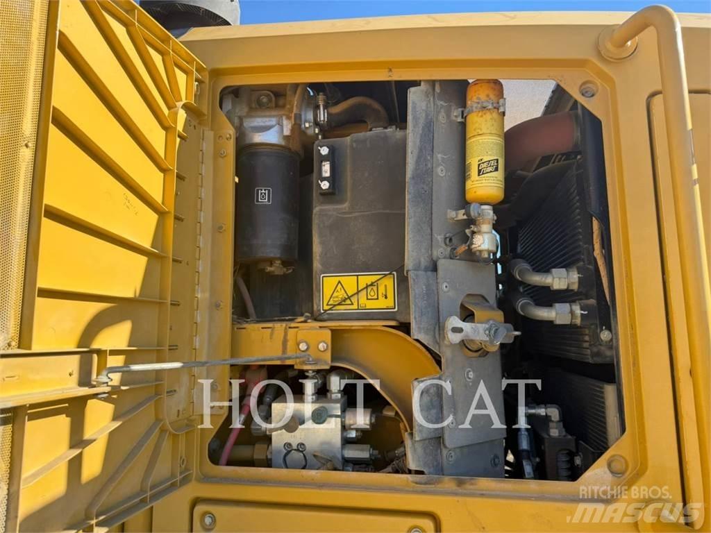 CAT 140M2 AWD Graders