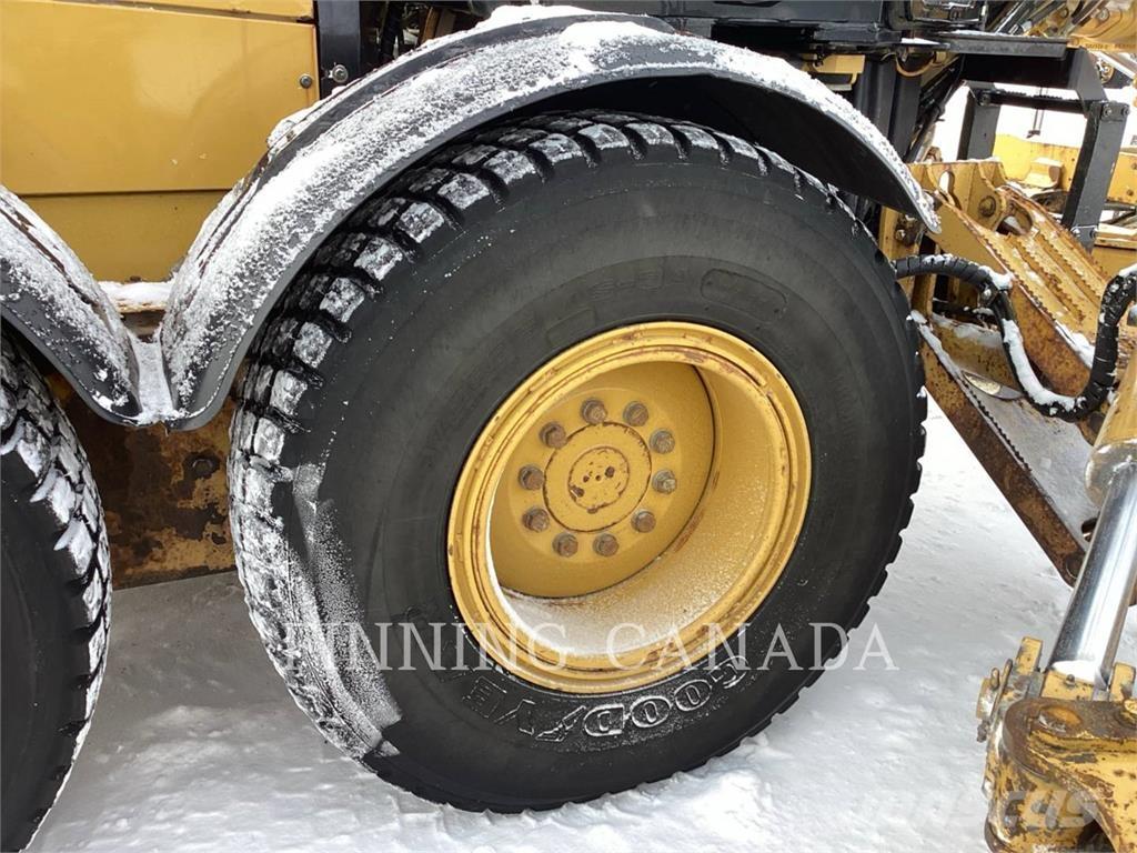 CAT 140M3 AWD Graders