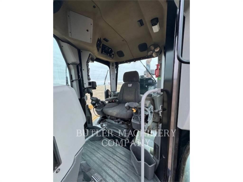 CAT 140M3AWD Graders