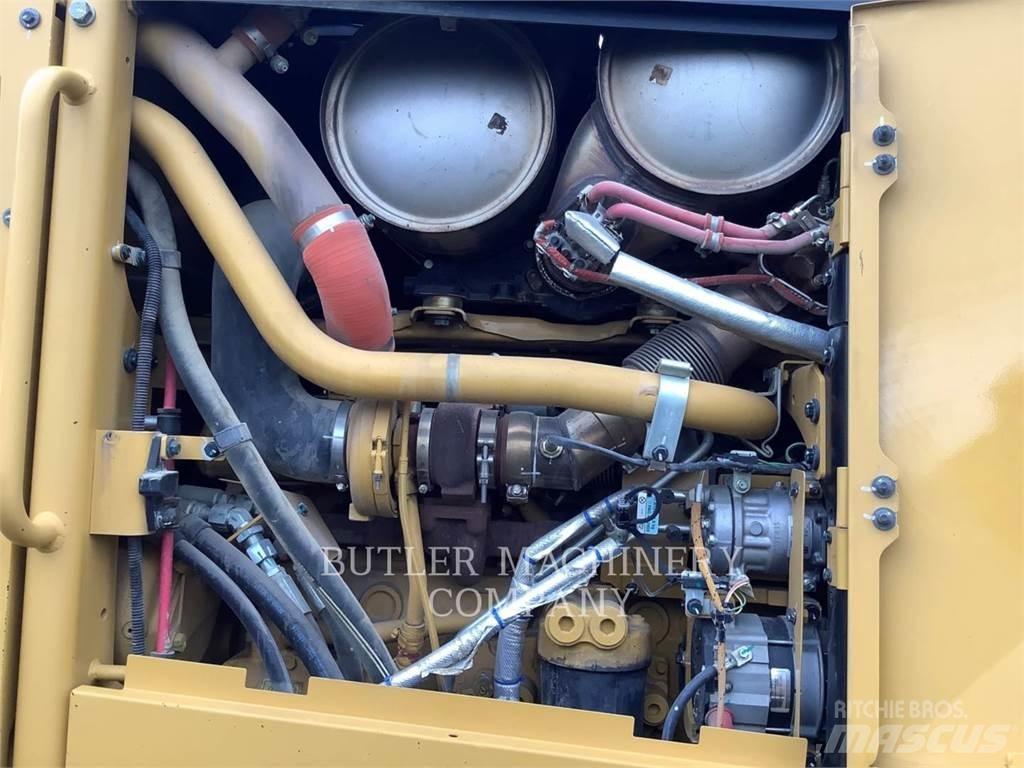 CAT 140M3AWDB Graders