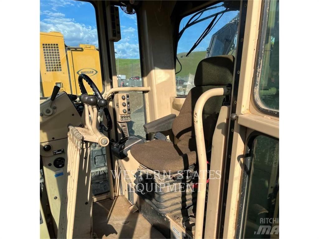 CAT 143H Graders