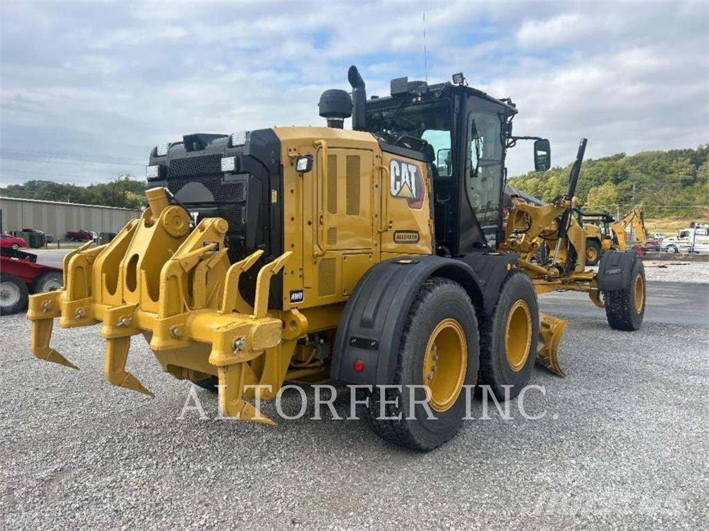 CAT 150-15AWD Graders