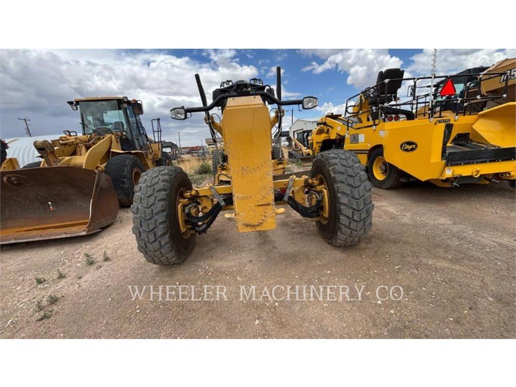 CAT 150 AWD Graders