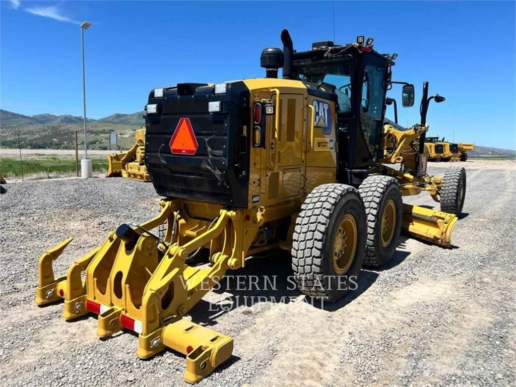 CAT 150 AWD Graders