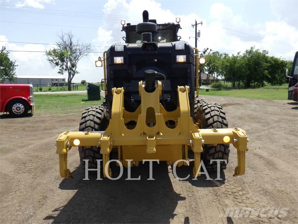 CAT 15015 Graders