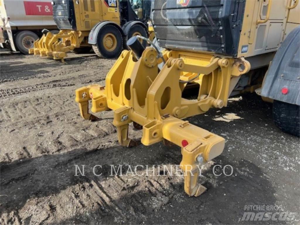 CAT 160 Graders