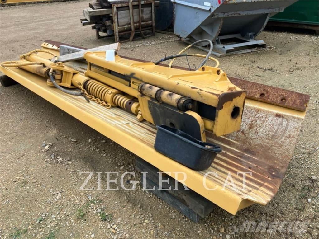 CAT 160M Graders