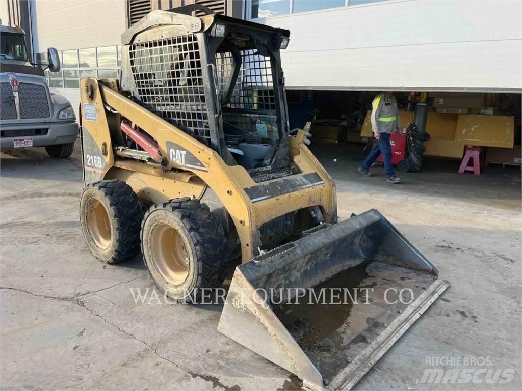 CAT 216B Skid steer loaders