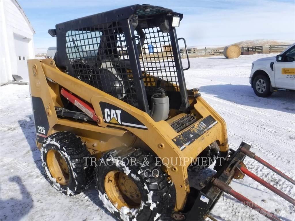 CAT 226 Skid steer loaders