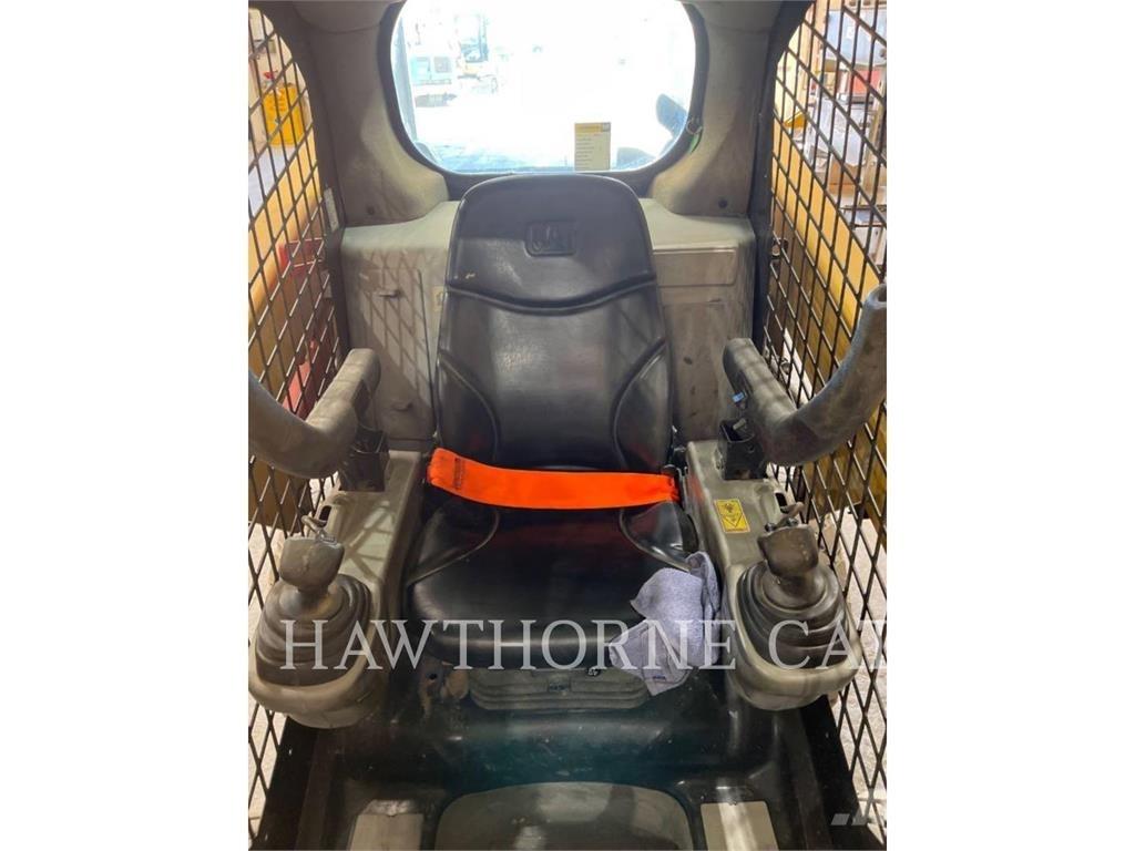 CAT 226D Skid steer loaders