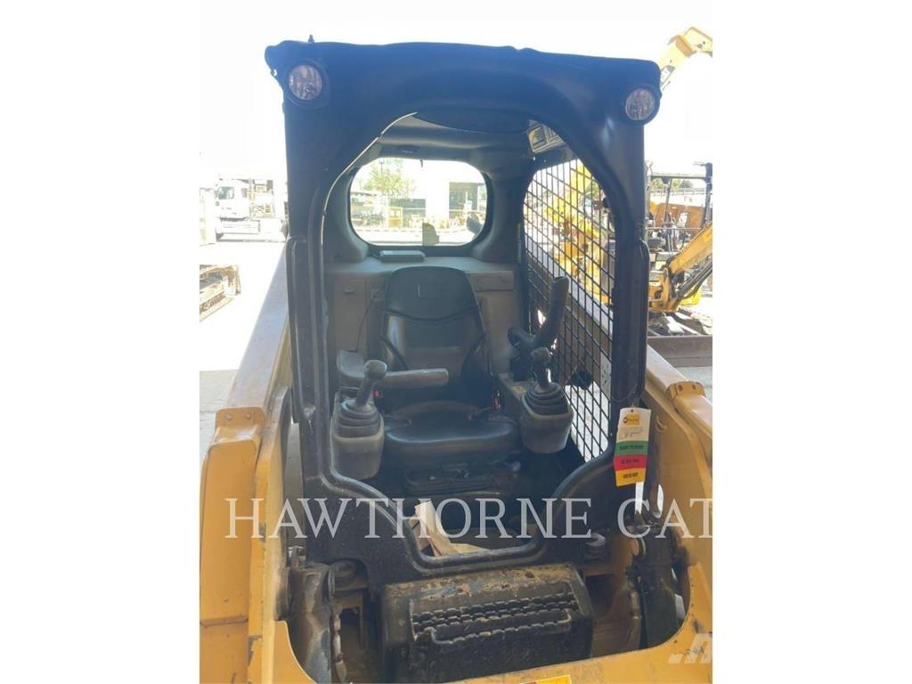 CAT 226D Skid steer loaders