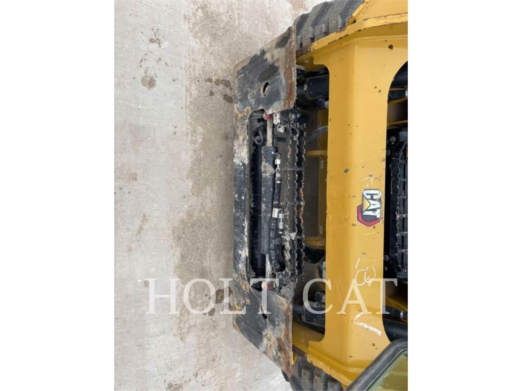 CAT 226D CAB Skid steer loaders