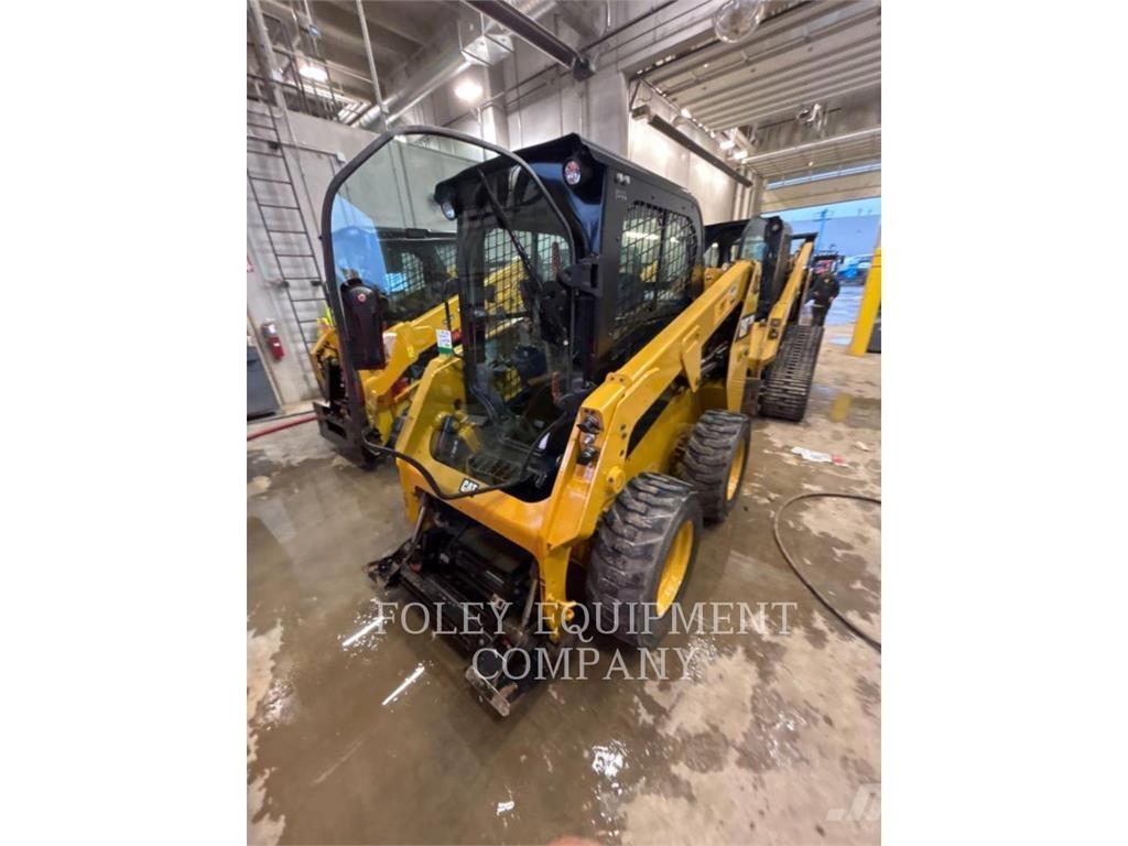 CAT 226DSTD1CA Skid steer loaders