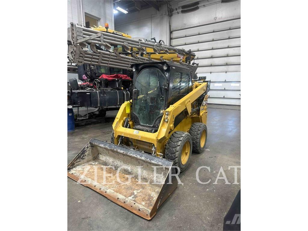 CAT 232D Skid steer loaders