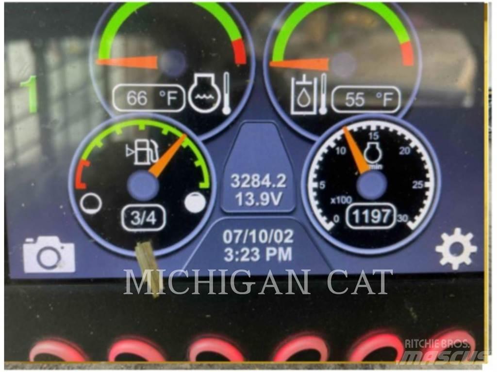 CAT 232D3 A2Q Skid steer loaders