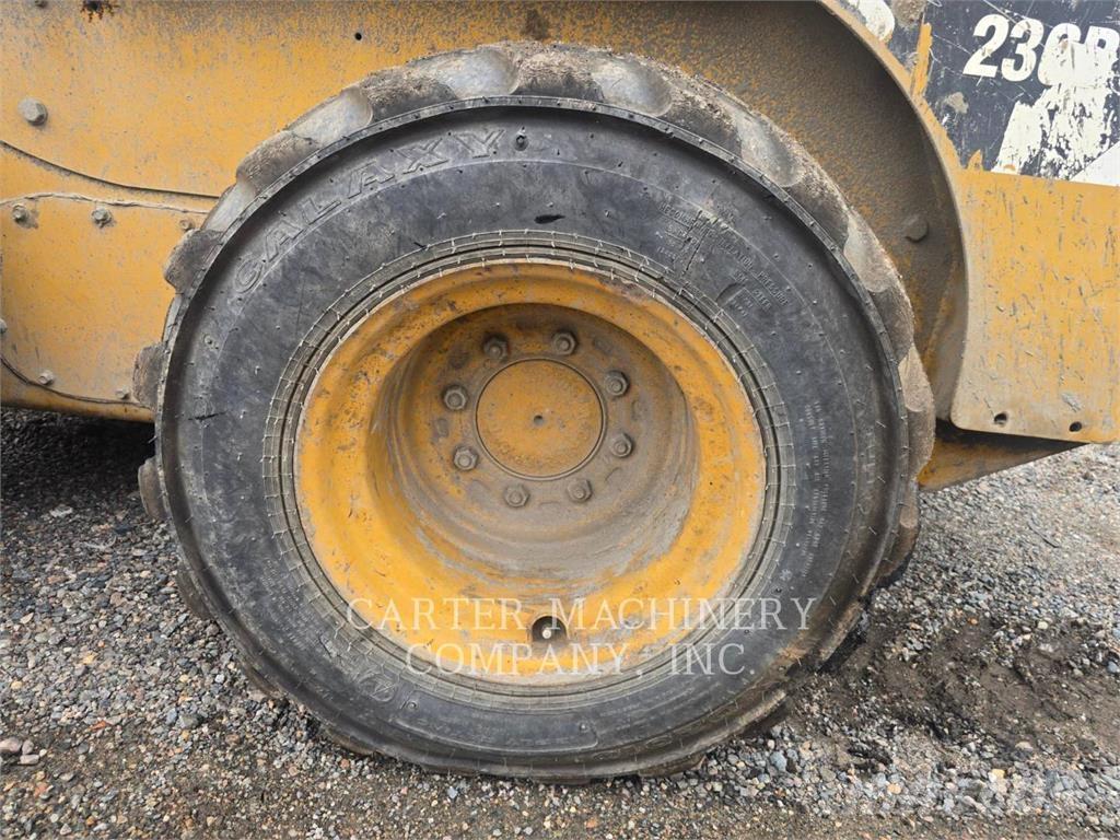 CAT 236 B SERIES 3 Skid steer loaders