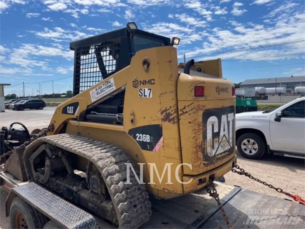 CAT 236B Skid steer loaders