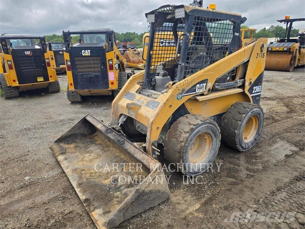 CAT 236B Skid steer loaders