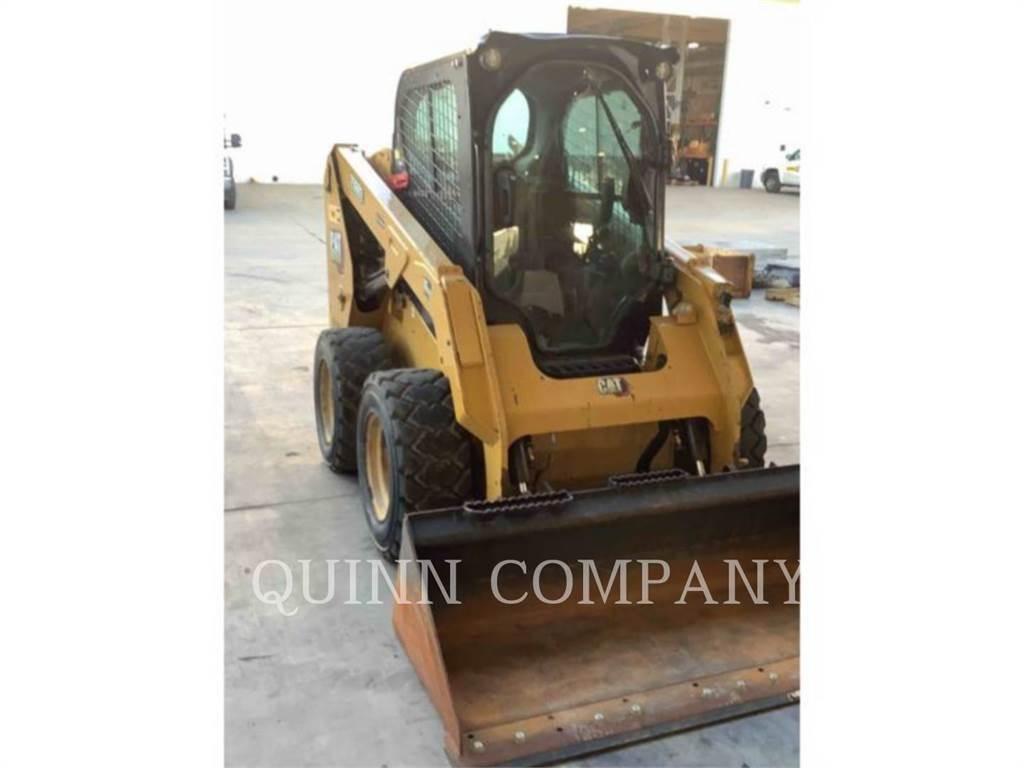CAT 236D Skid steer loaders