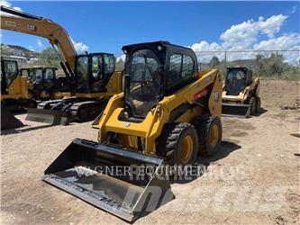 CAT 236D3 Skid steer loaders
