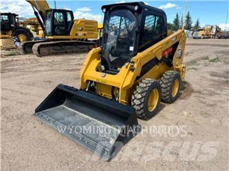 CAT 236D3 Skid steer loaders