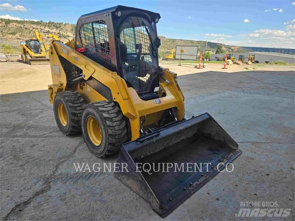 CAT 236D3 Skid steer loaders