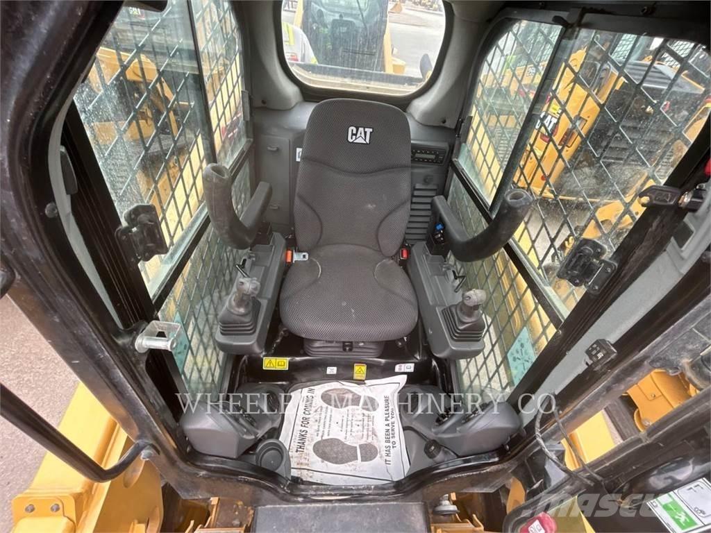 CAT 236D3 C3H2 Skid steer loaders