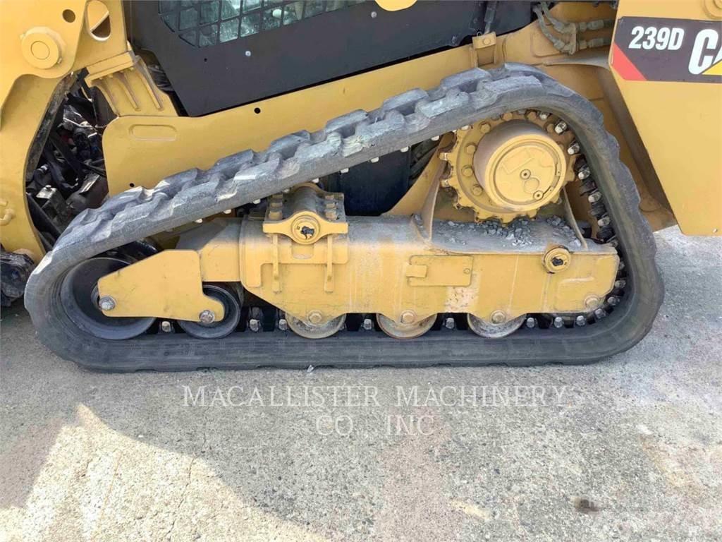 CAT 239D Crawler loaders