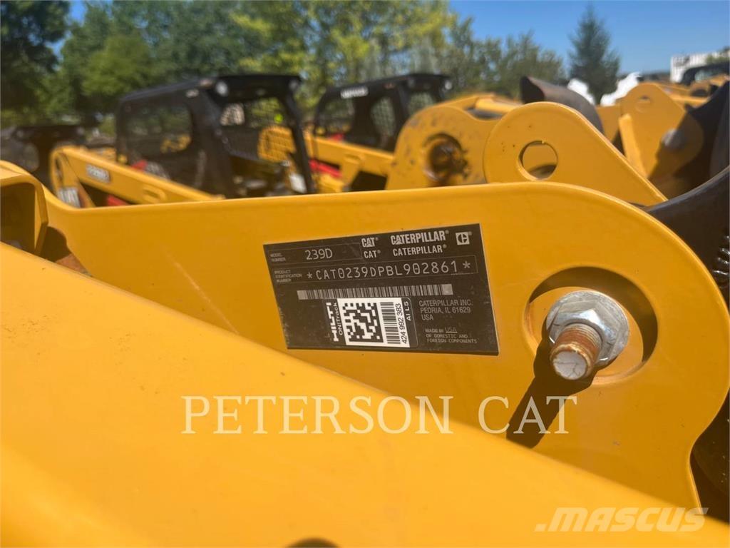 CAT 239D Crawler loaders