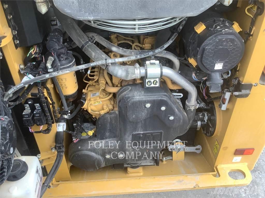 CAT 239D3STD2C Skid steer loaders