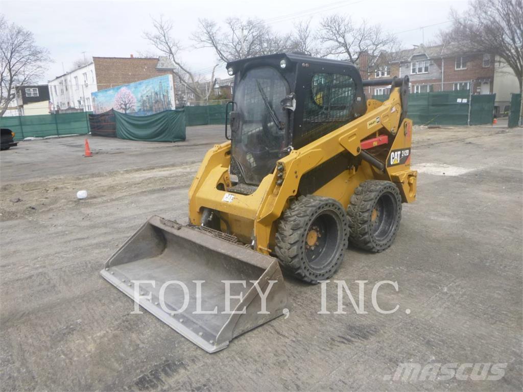 CAT 242D Skid steer loaders