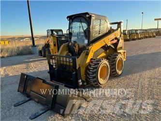 CAT 242D3 Skid steer loaders