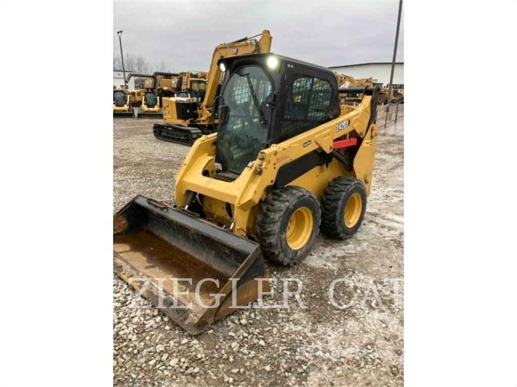 CAT 242D3 Skid steer loaders