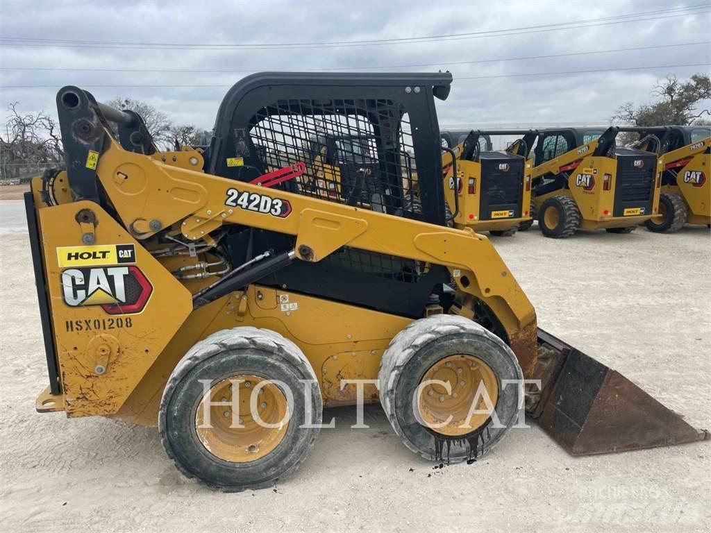 CAT 242D3 Skid steer loaders
