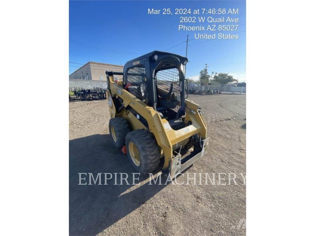 CAT 242D3 HF Skid steer loaders