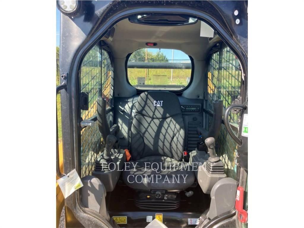 CAT 242D3STD2C Skid steer loaders