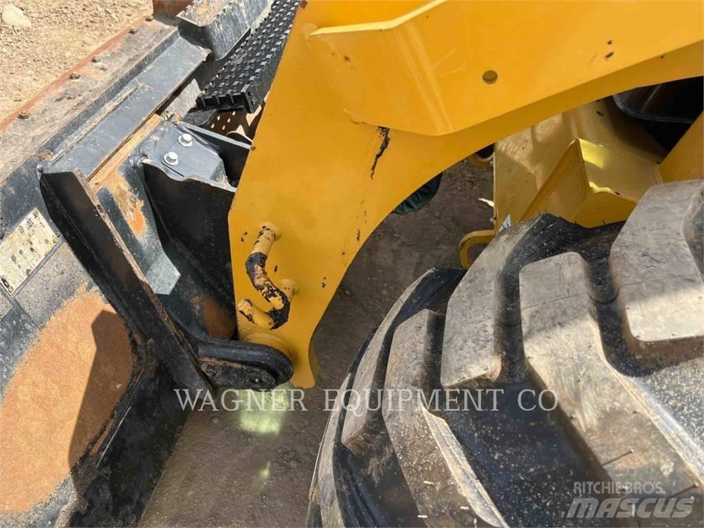 CAT 246D3 Skid steer loaders