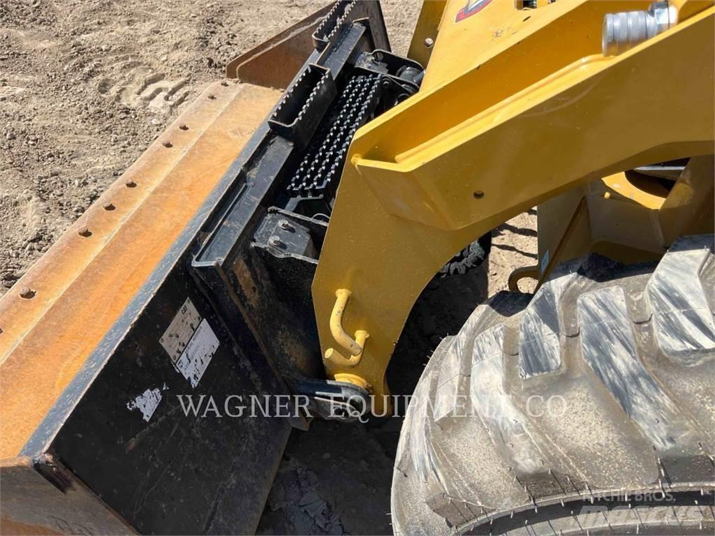 CAT 246D3 Skid steer loaders