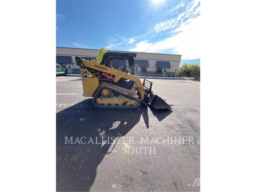 CAT 249D Crawler loaders