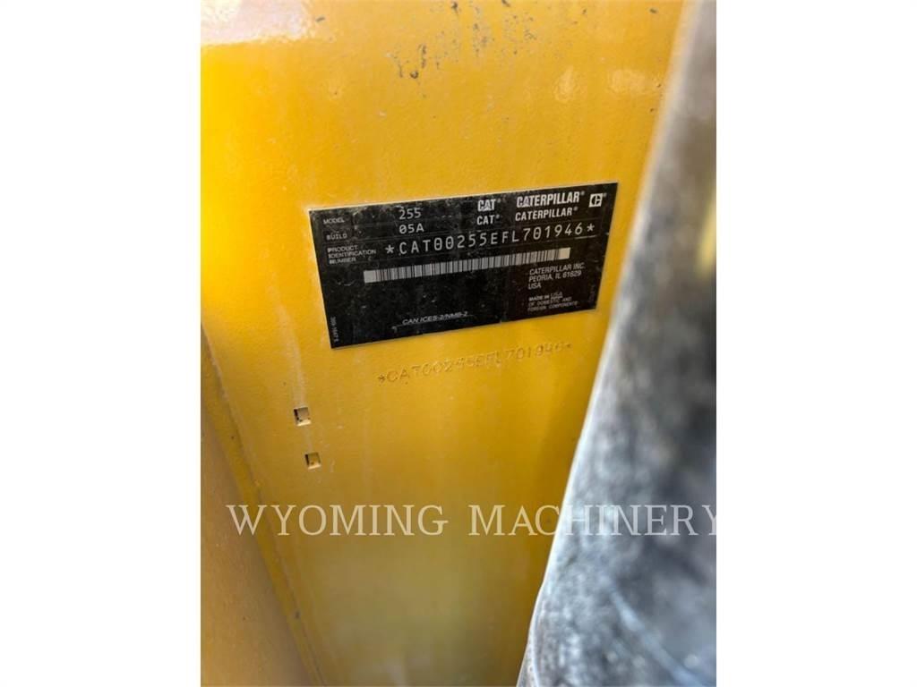 CAT 255 Skid steer loaders