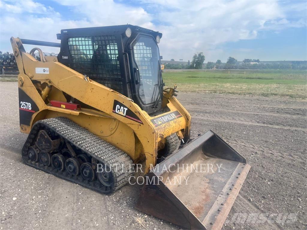 CAT 257B Crawler loaders