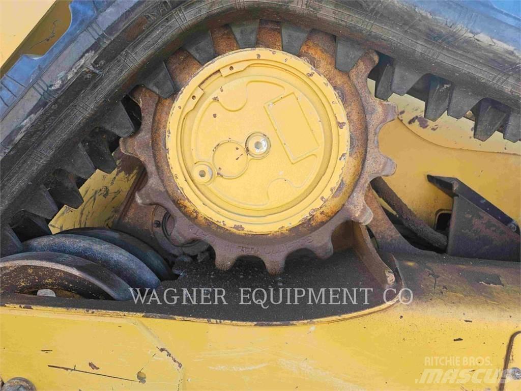 CAT 259D Crawler loaders