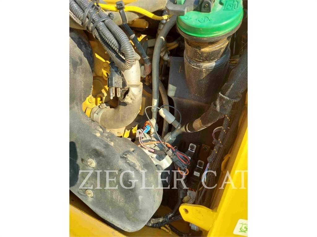 CAT 259D Crawler loaders