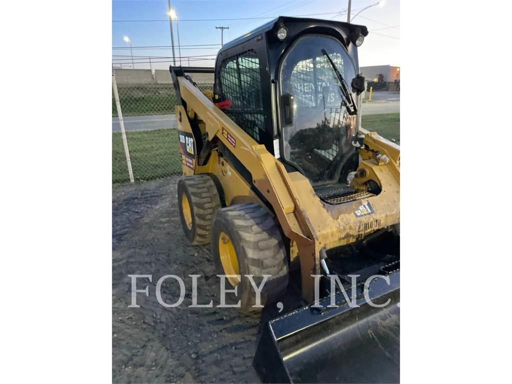 CAT 262D Skid steer loaders