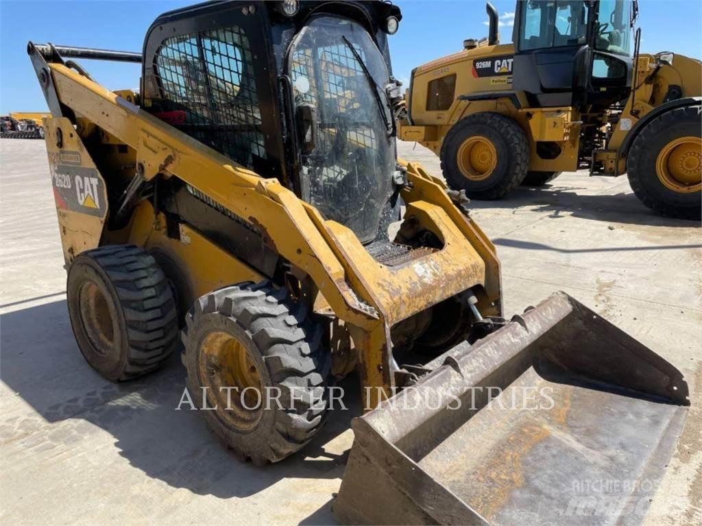 CAT 262D Skid steer loaders