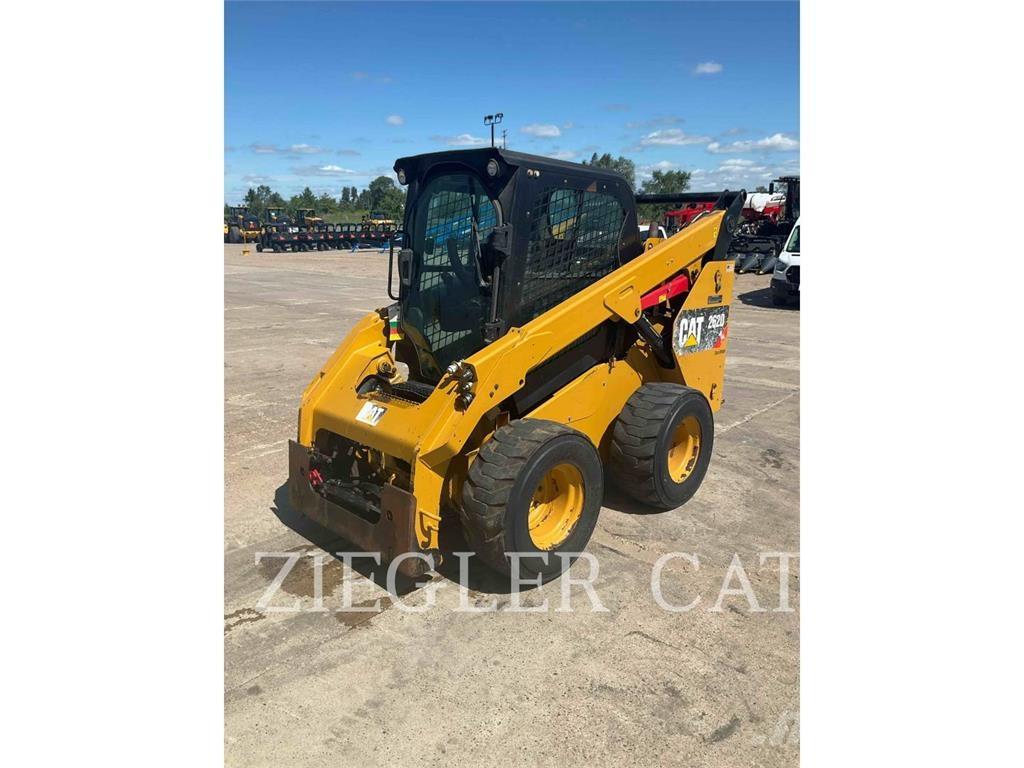 CAT 262D Skid steer loaders