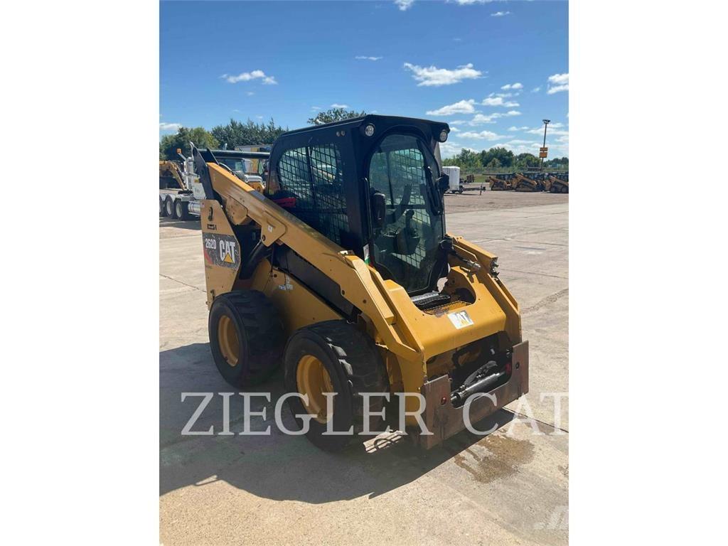 CAT 262D Skid steer loaders