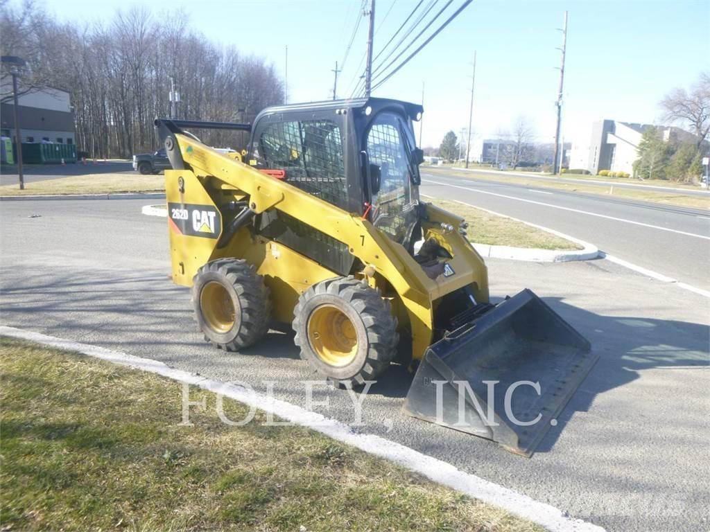 CAT 262D Skid steer loaders