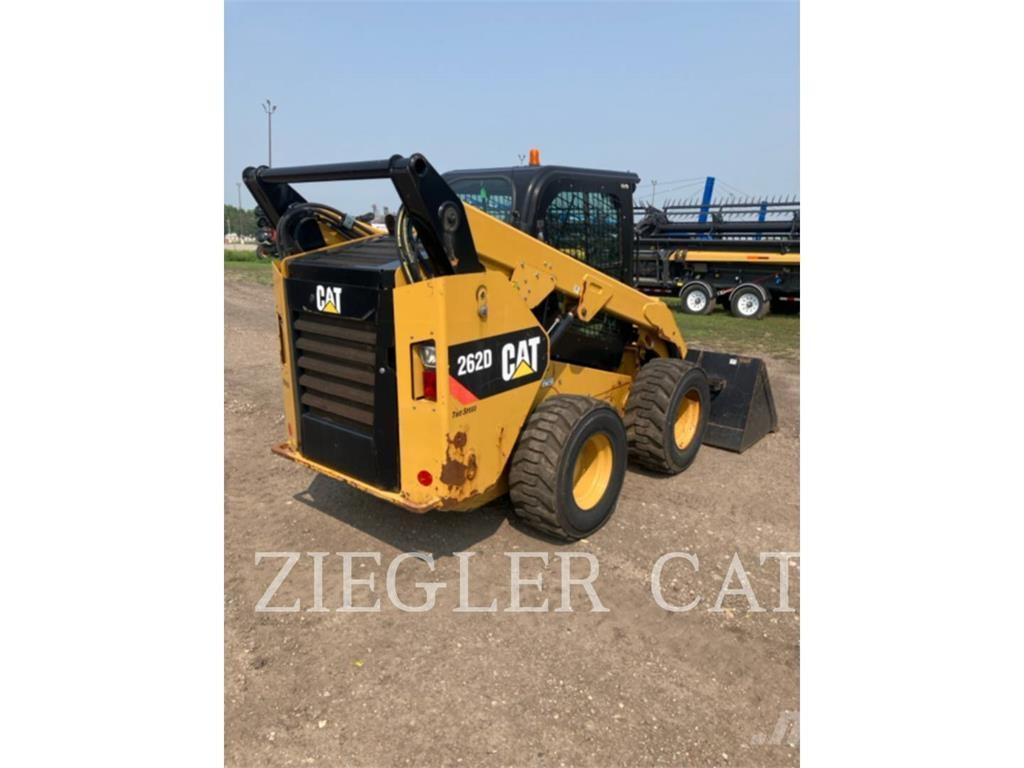 CAT 262D Skid steer loaders